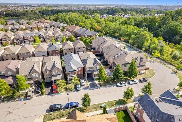 Photo 4 of 25 Luce Drive E, Ajax, Northwest Ajax — HOMEH