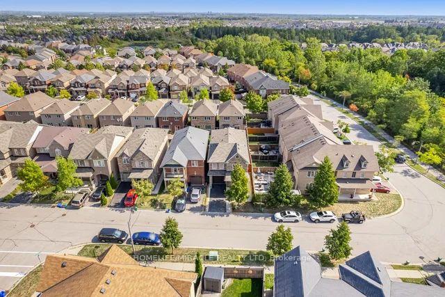 Photo 5 of 25 Luce Drive E, Ajax, Northwest Ajax — HOMEH