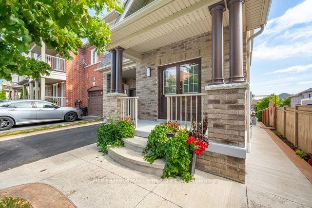 Photo 8 of 25 Luce Drive E, Ajax, Northwest Ajax — HOMEH
