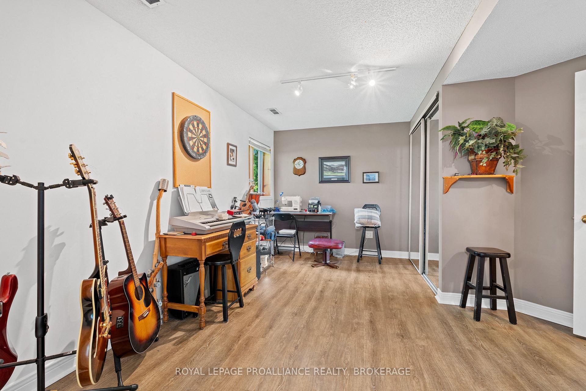 Photo 42 of 1827 Radage Road, Kingston, City Northwest — HOMEH