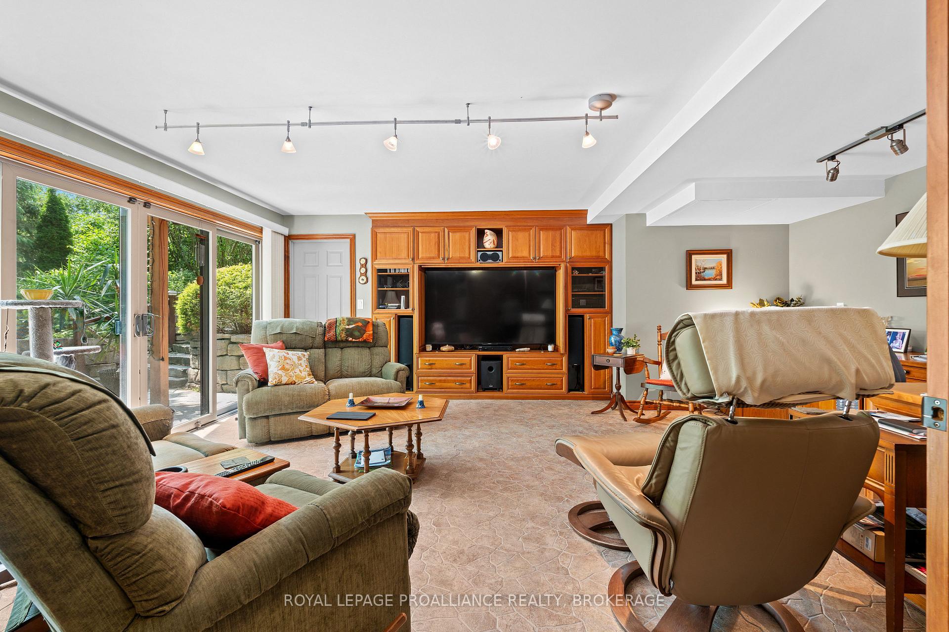 Photo 41 of 1827 Radage Road, Kingston, City Northwest — HOMEH