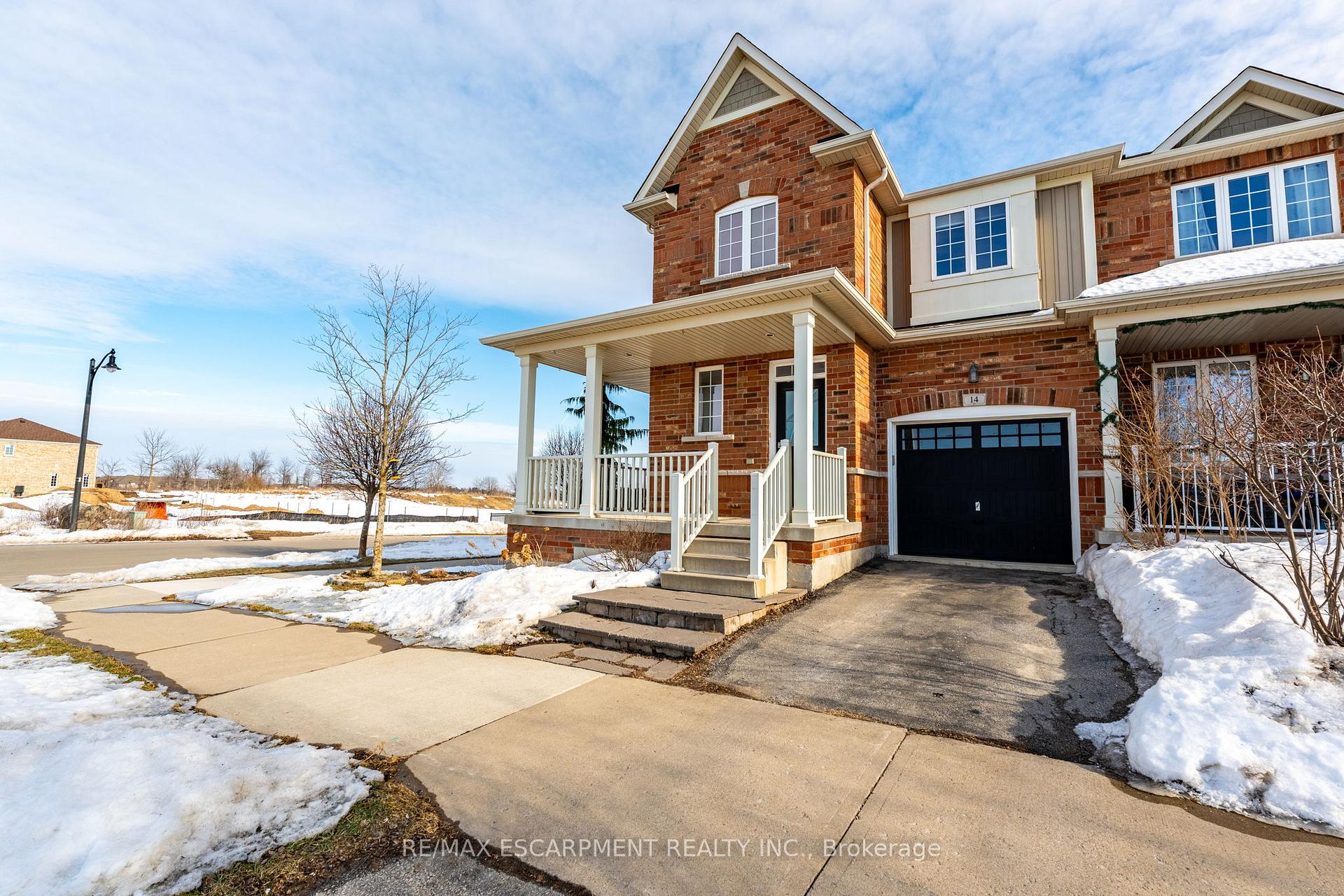 Photo 2 of 14 Mccurdy Avenue, Hamilton, Waterdown — HOMEH