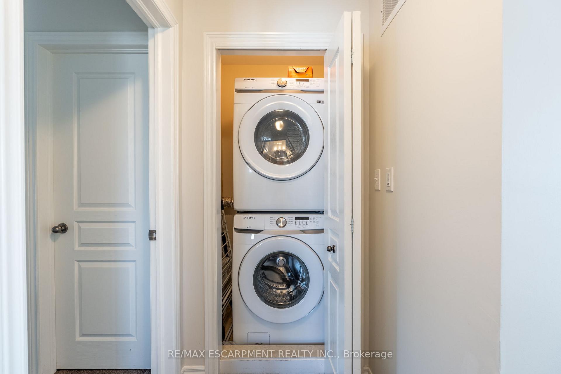 Photo 27 of 14 Mccurdy Avenue, Hamilton, Waterdown — HOMEH