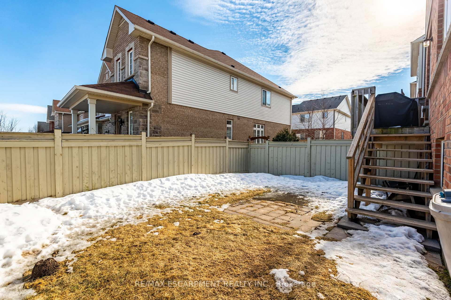Photo 31 of 14 Mccurdy Avenue, Hamilton, Waterdown — HOMEH