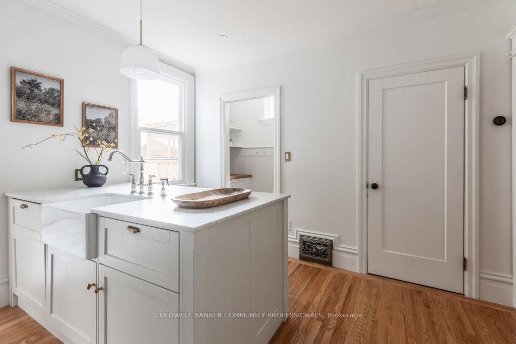 Photo 11 of 111 Gladstone Avenue, Hamilton, St. Clair — HOMEH