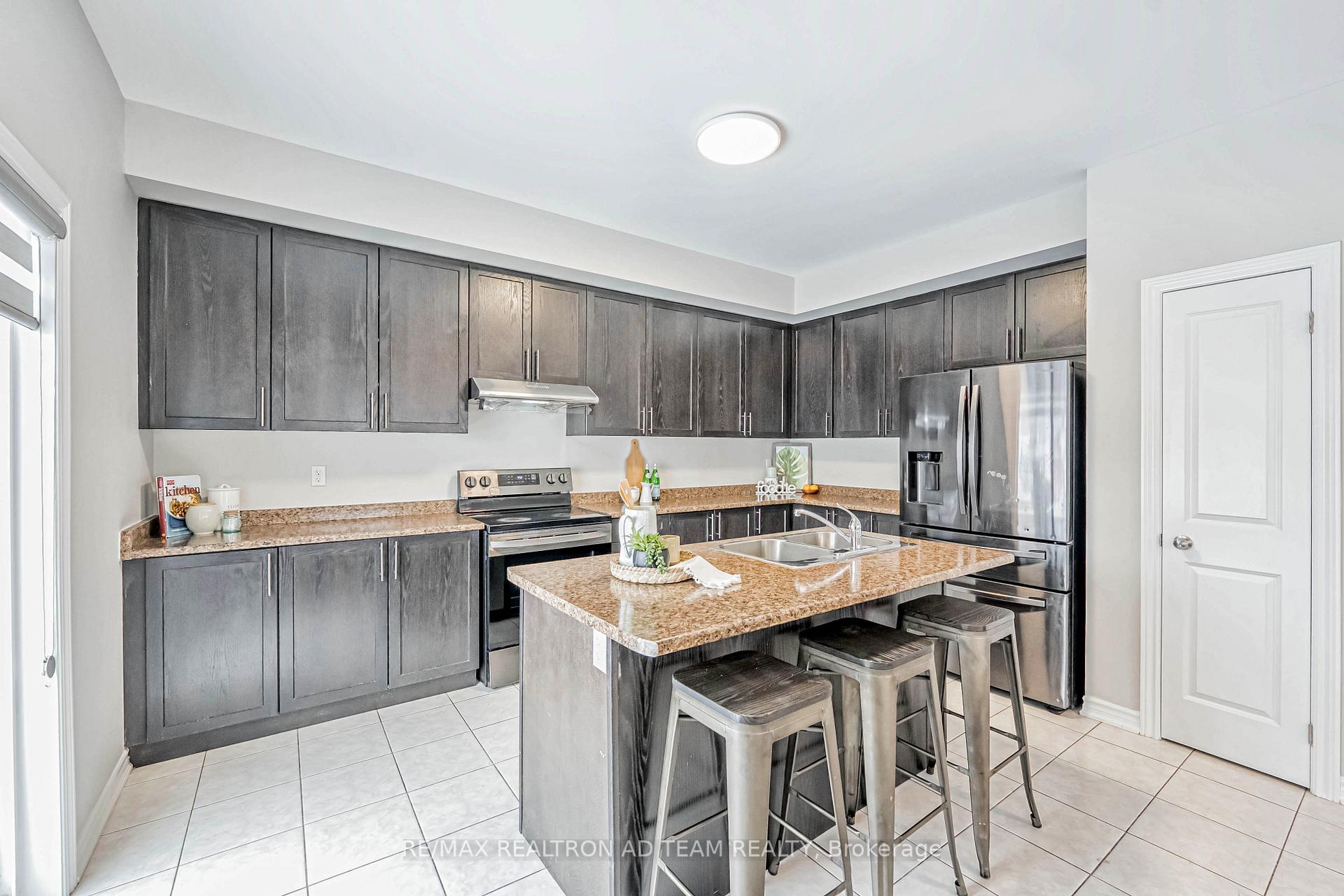 Photo 15 of 2402 Angora Street, Pickering, Rural Pickering — HOMEH