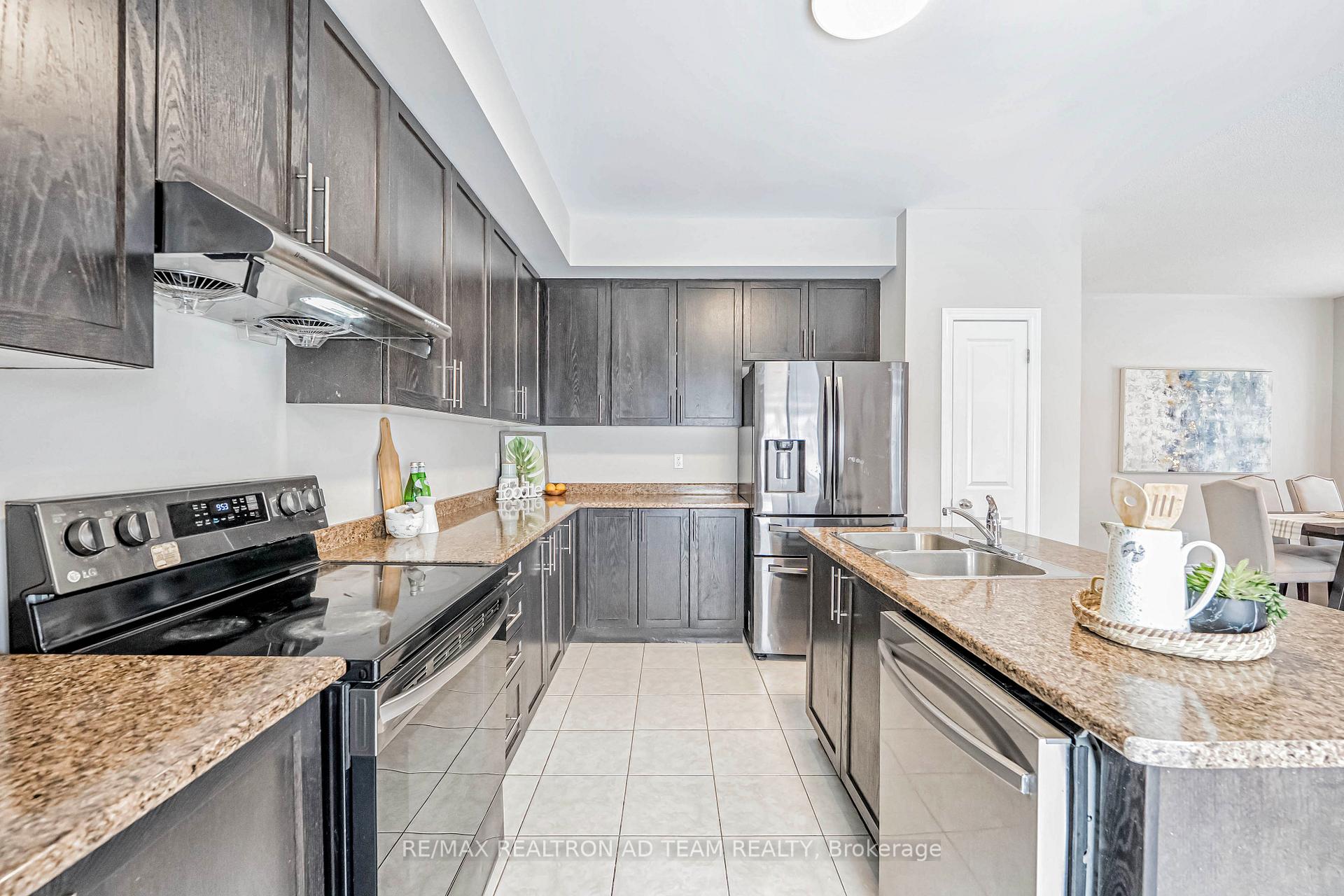 Photo 17 of 2402 Angora Street, Pickering, Rural Pickering — HOMEH