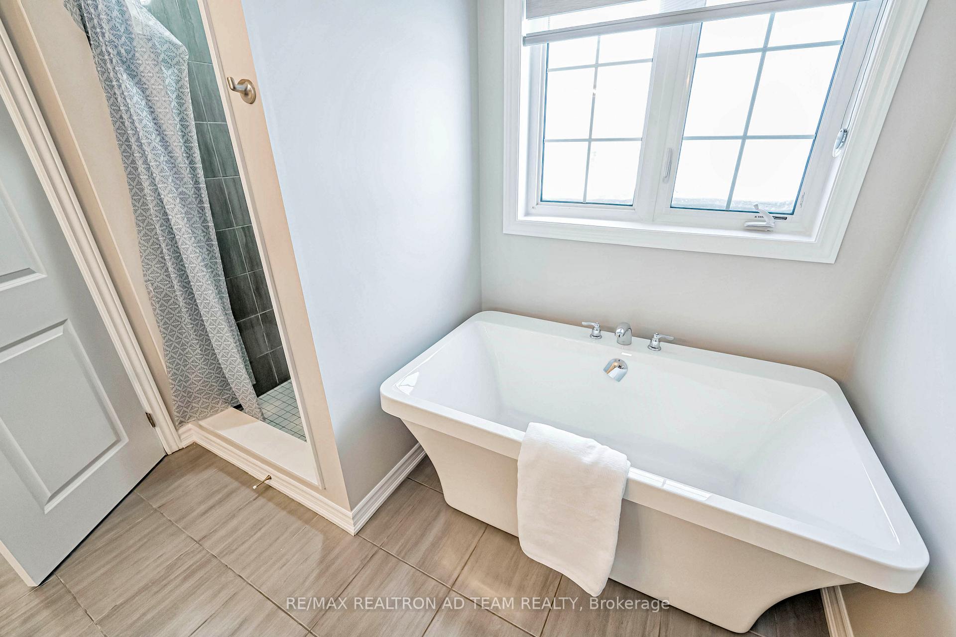 Photo 27 of 2402 Angora Street, Pickering, Rural Pickering — HOMEH