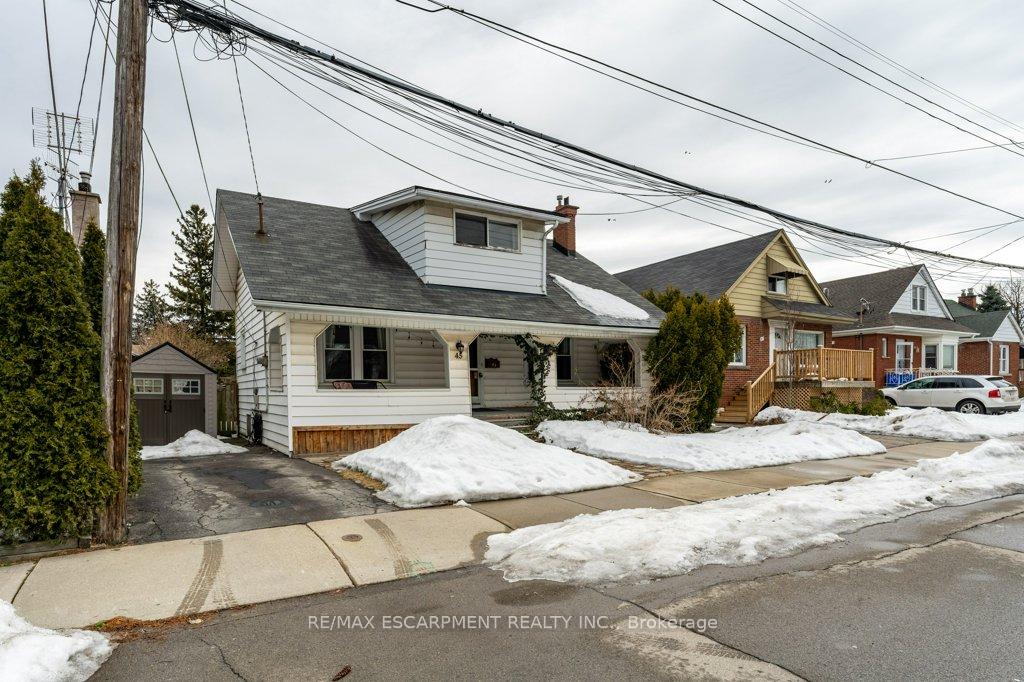 Photo 3 of 45 East 13TH Street, Hamilton, Inch Park — HOMEH