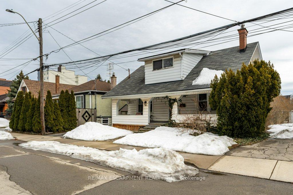 Photo 4 of 45 East 13TH Street, Hamilton, Inch Park — HOMEH