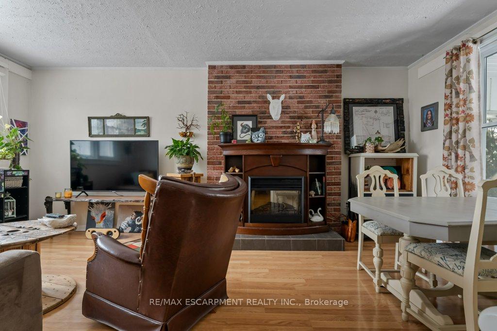 Photo 8 of 45 East 13TH Street, Hamilton, Inch Park — HOMEH