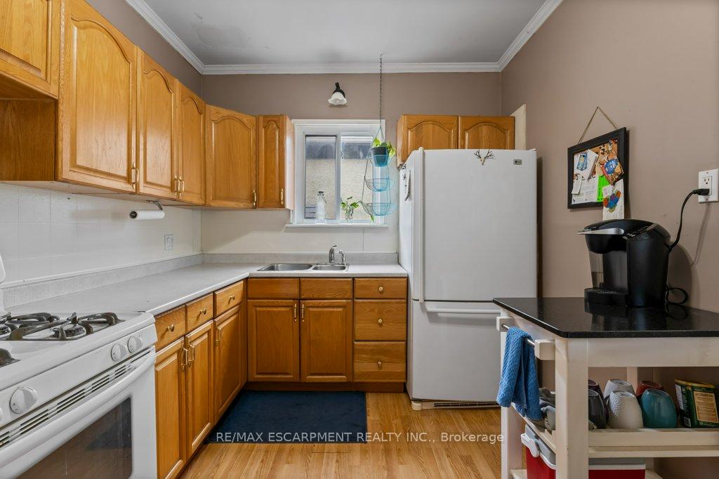 Photo 20 of 45 East 13TH Street, Hamilton, Inch Park — HOMEH