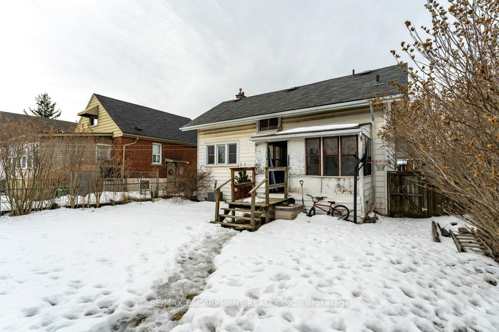 Photo 40 of 45 East 13TH Street, Hamilton, Inch Park — HOMEH