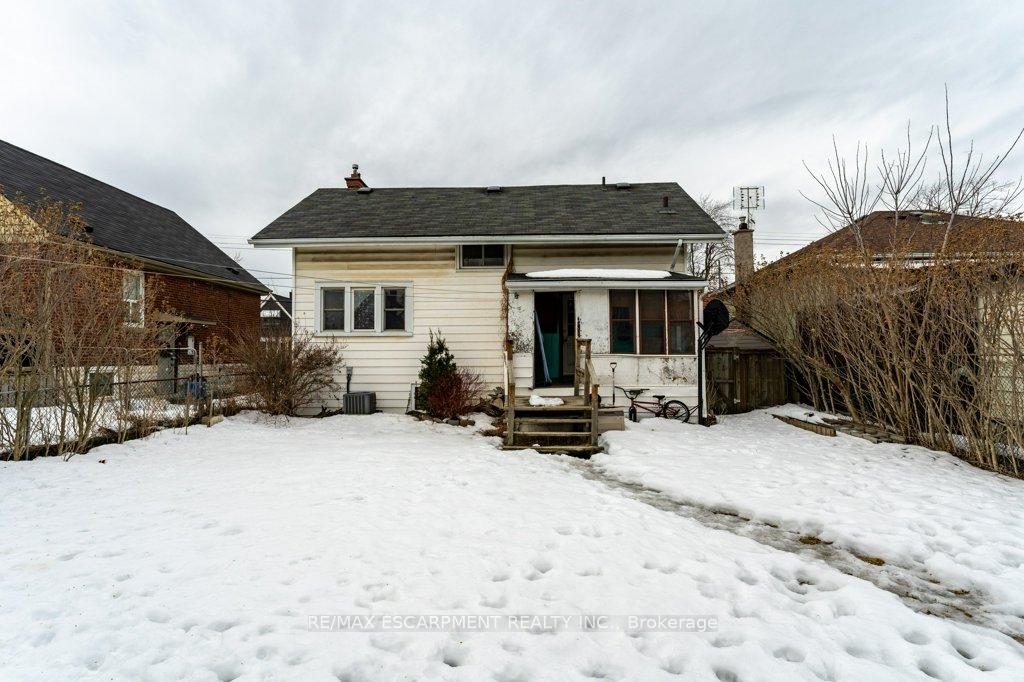 Photo 42 of 45 East 13TH Street, Hamilton, Inch Park — HOMEH