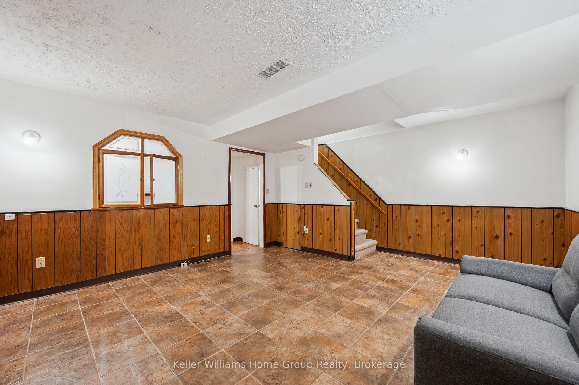 Photo 31 of 46 Montana Road, Guelph, Victoria North — HOMEH