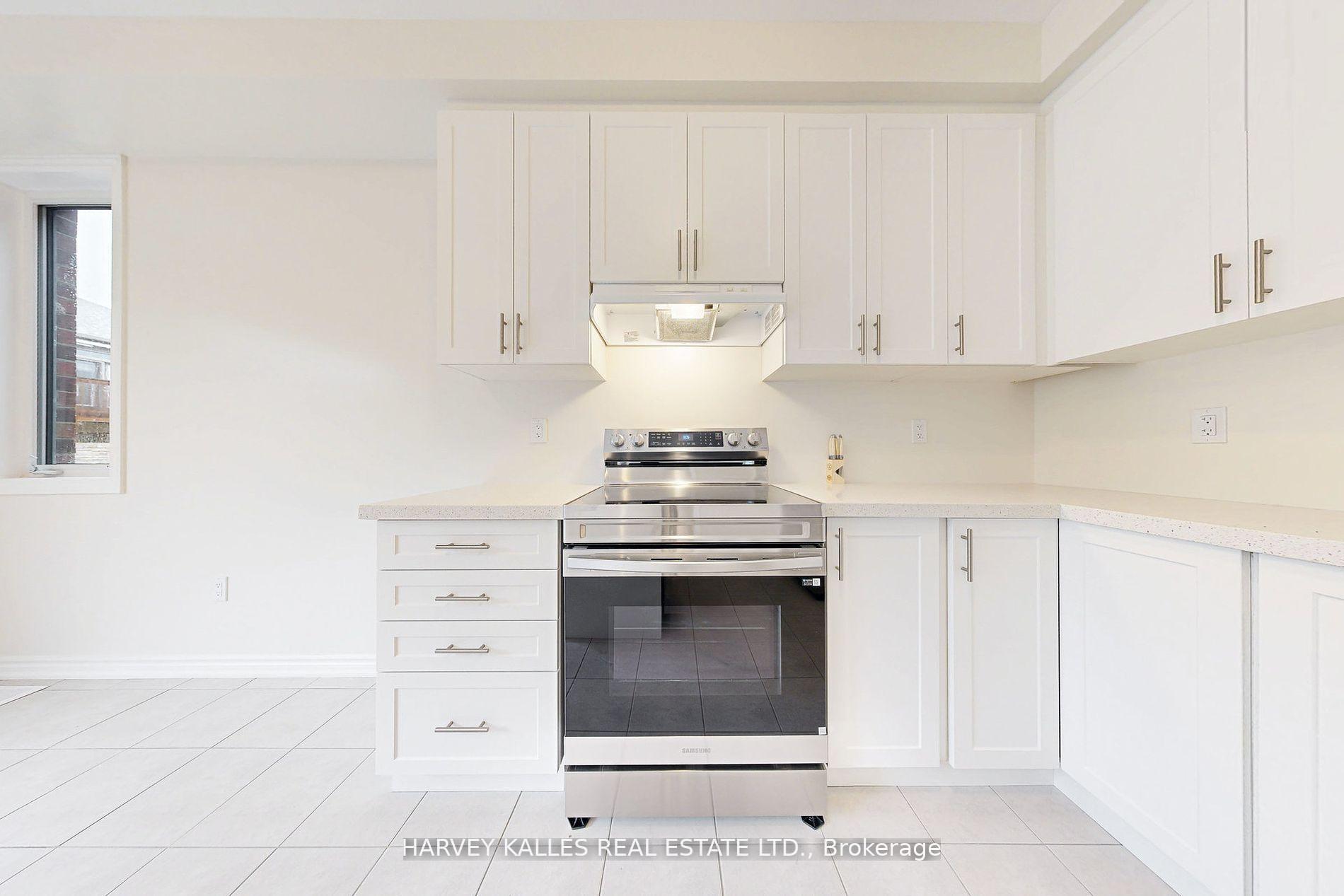 Photo 9 of 53 Lawrence D. Pridham Avenue, New Tecumseth, Alliston — HOMEH