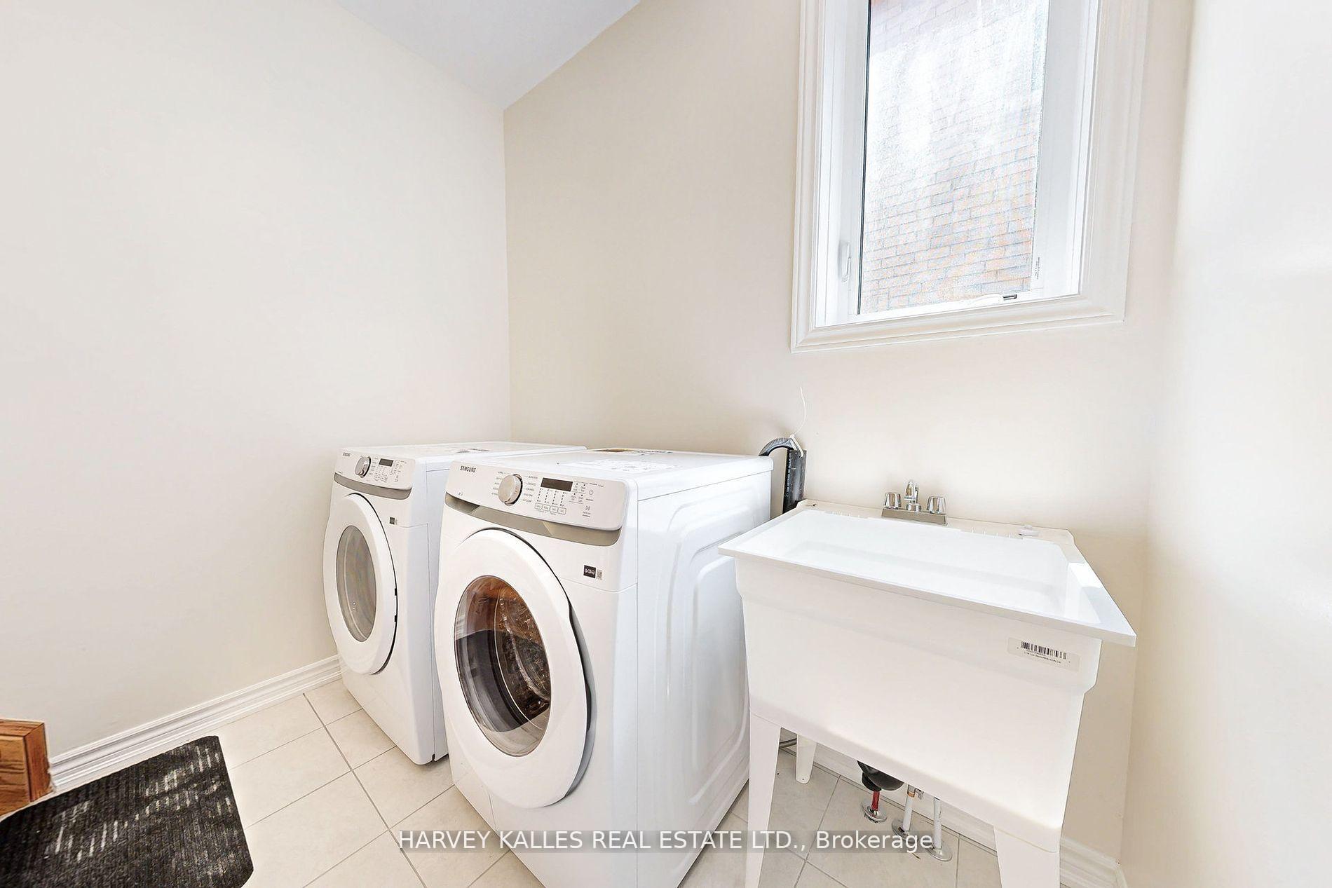 Photo 34 of 53 Lawrence D. Pridham Avenue, New Tecumseth, Alliston — HOMEH