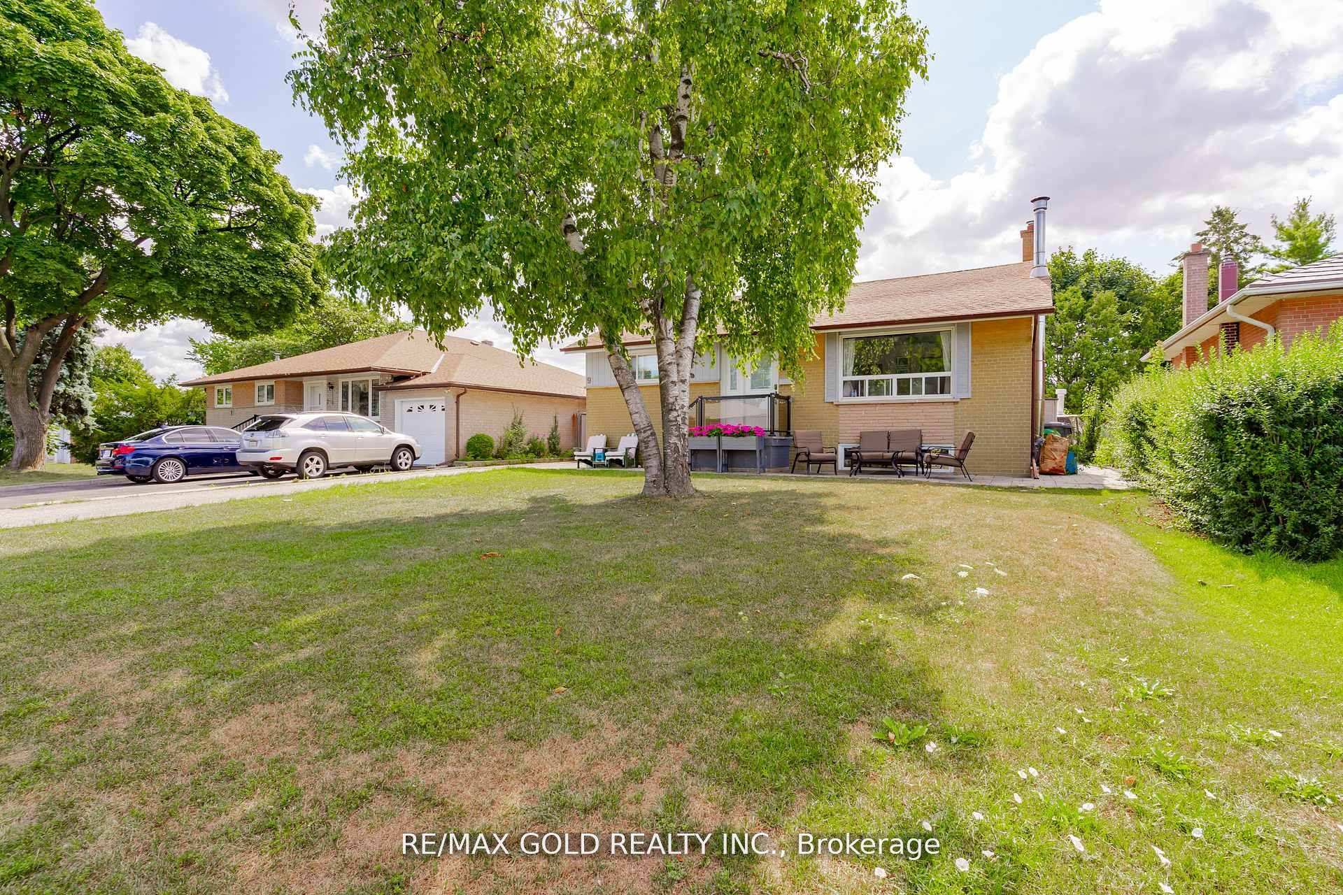 Front of 9 Ashwood Crescent