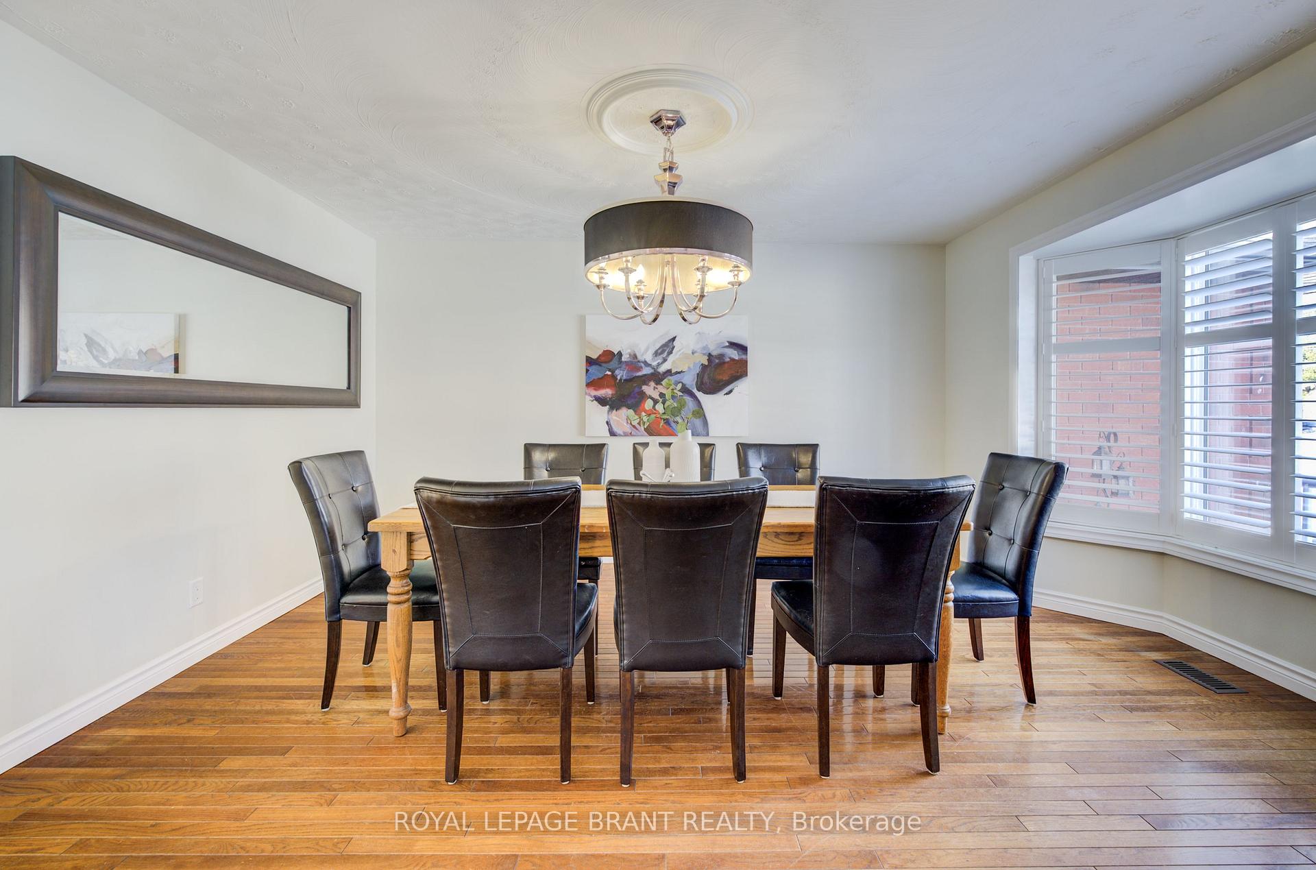 Photo 40 of 10 Oakwood Drive, North Dumfries — HOMEH
