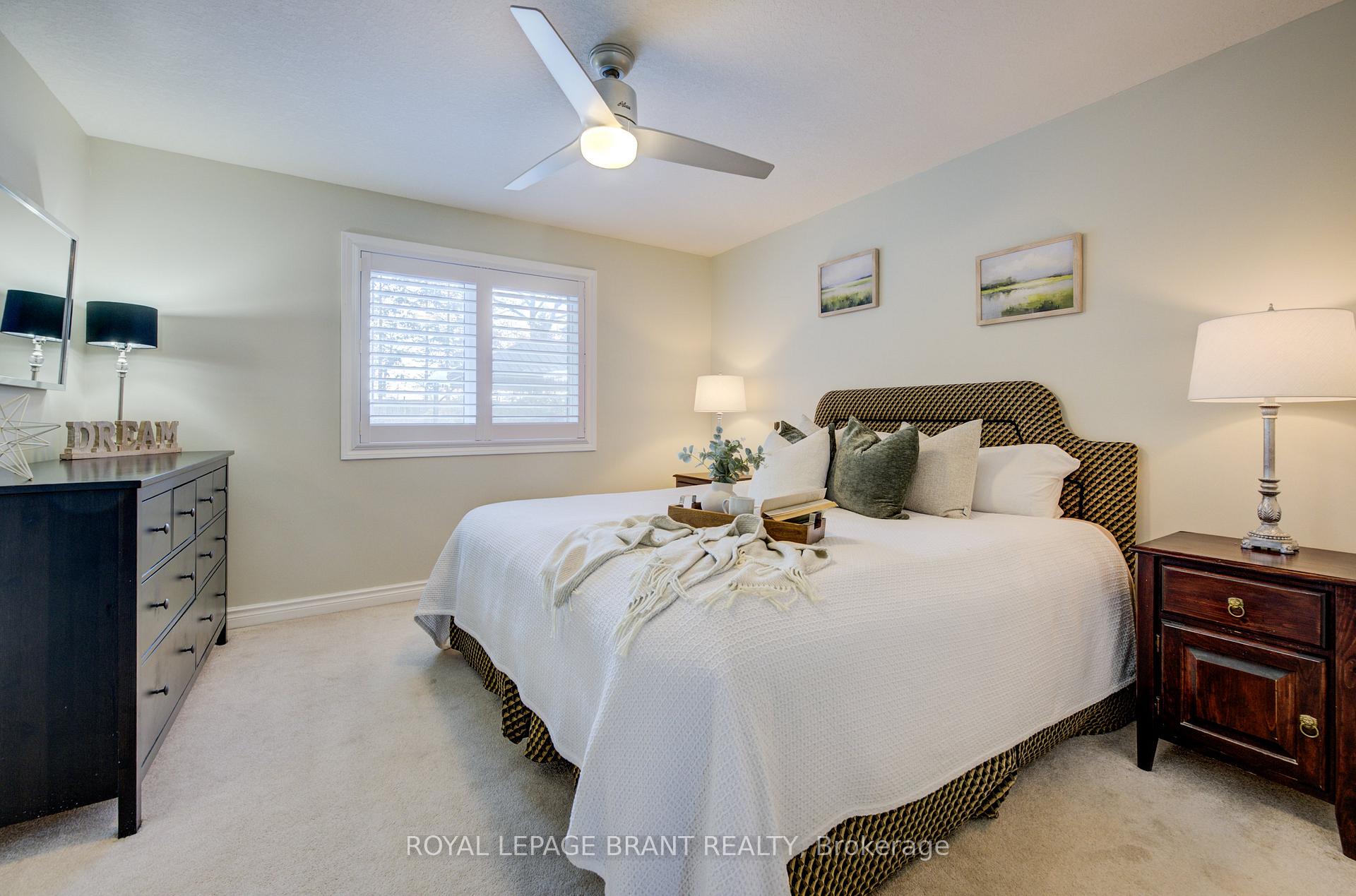 Photo 9 of 10 Oakwood Drive, North Dumfries — HOMEH