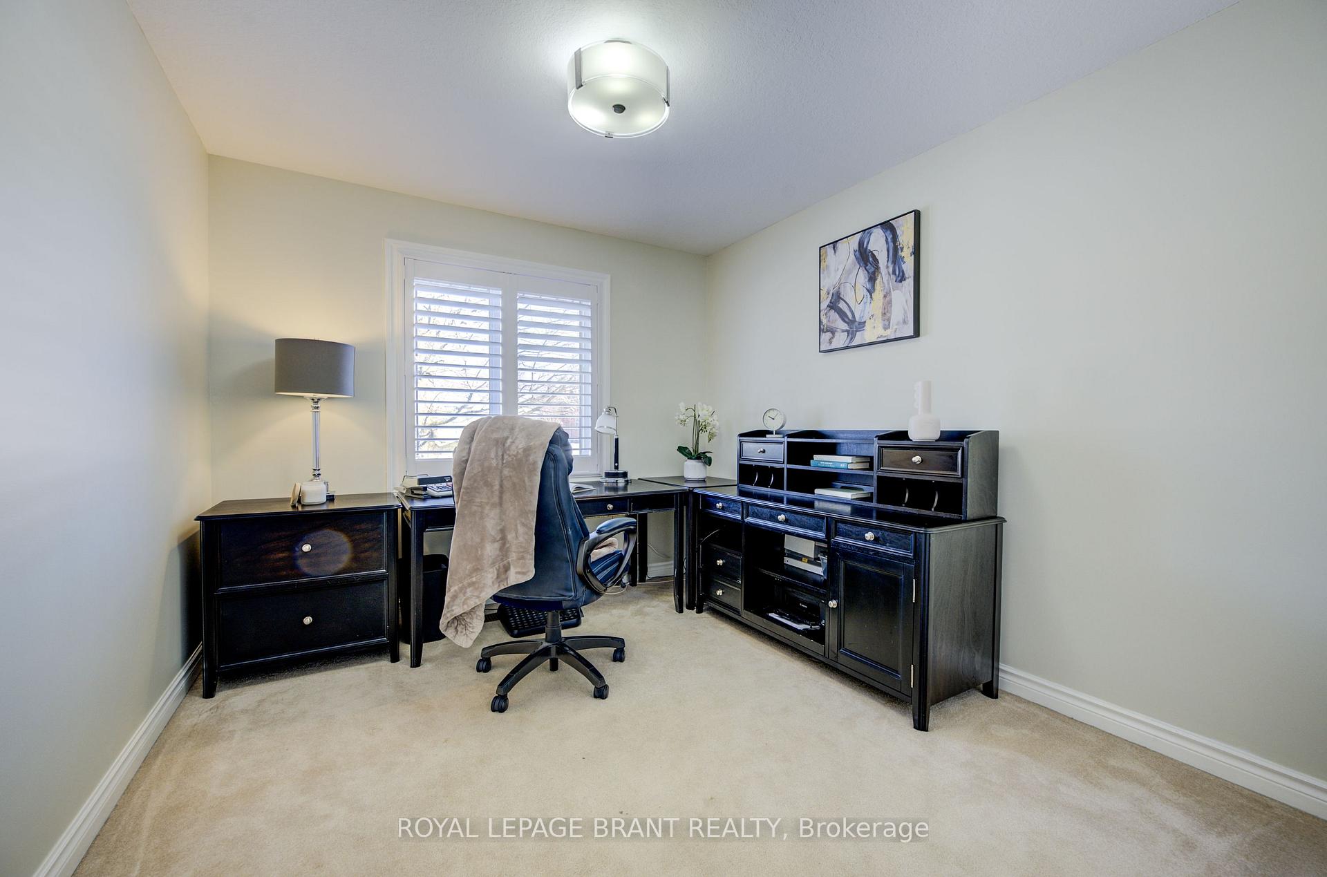 Photo 30 of 10 Oakwood Drive, North Dumfries — HOMEH