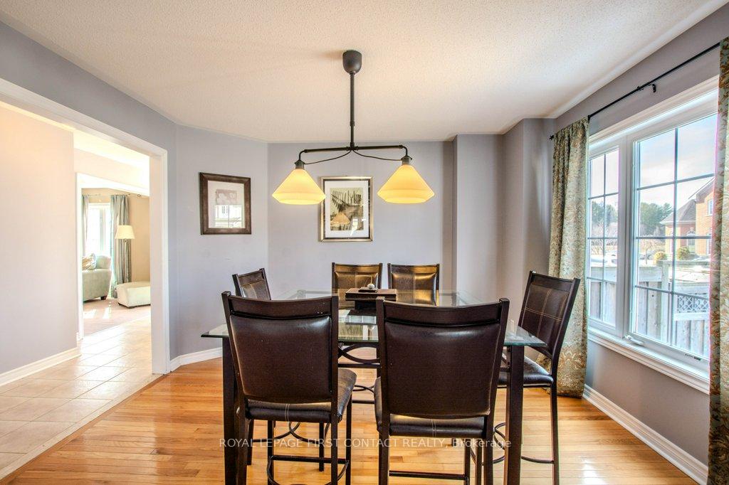 Photo 24 of 112 Diana Way, Barrie, Innis-Shore — HOMEH