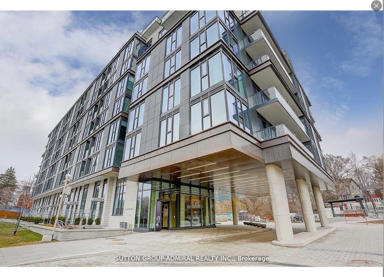 Front of Unit 709, 250 Lawrence Avenue W