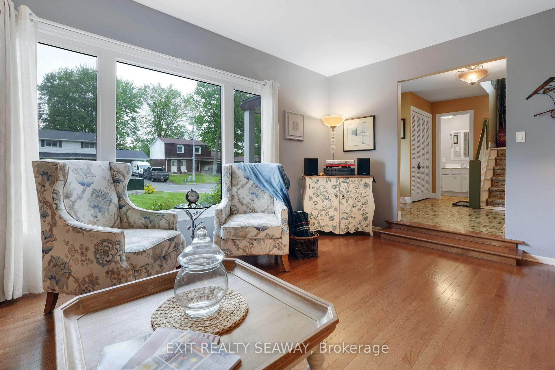Photo 8 of 1620 Charles Street, Cornwall — HOMEH