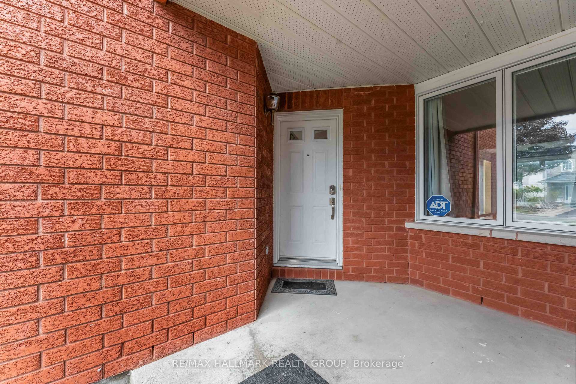 Photo 5 of 4656 Ogilvie Walk Crescent, Ottawa, Carson Grove — HOMEH
