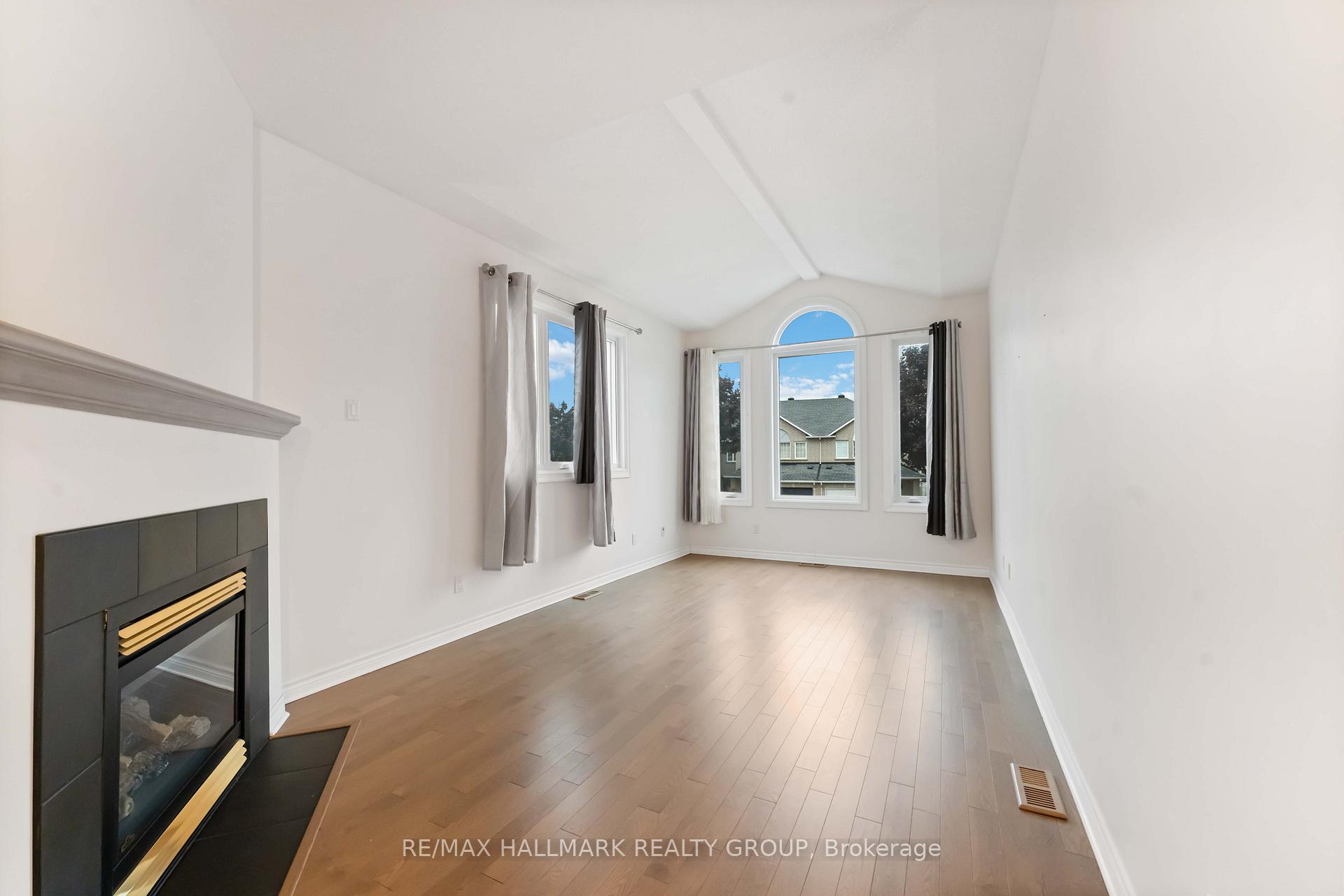 Photo 9 of 4656 Ogilvie Walk Crescent, Ottawa, Carson Grove — HOMEH