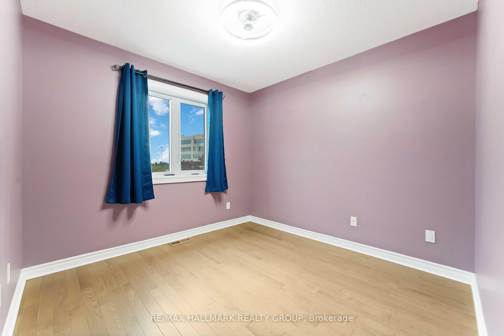 Photo 11 of 4656 Ogilvie Walk Crescent, Ottawa, Carson Grove — HOMEH