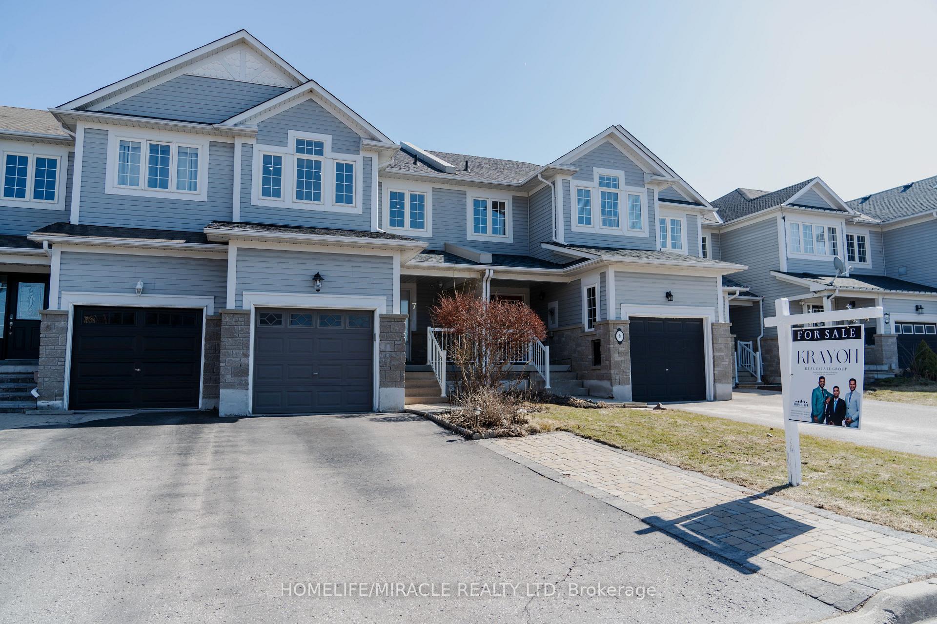 Photo 1 of 7 Taft Place, Clarington, Bowmanville — HOMEH