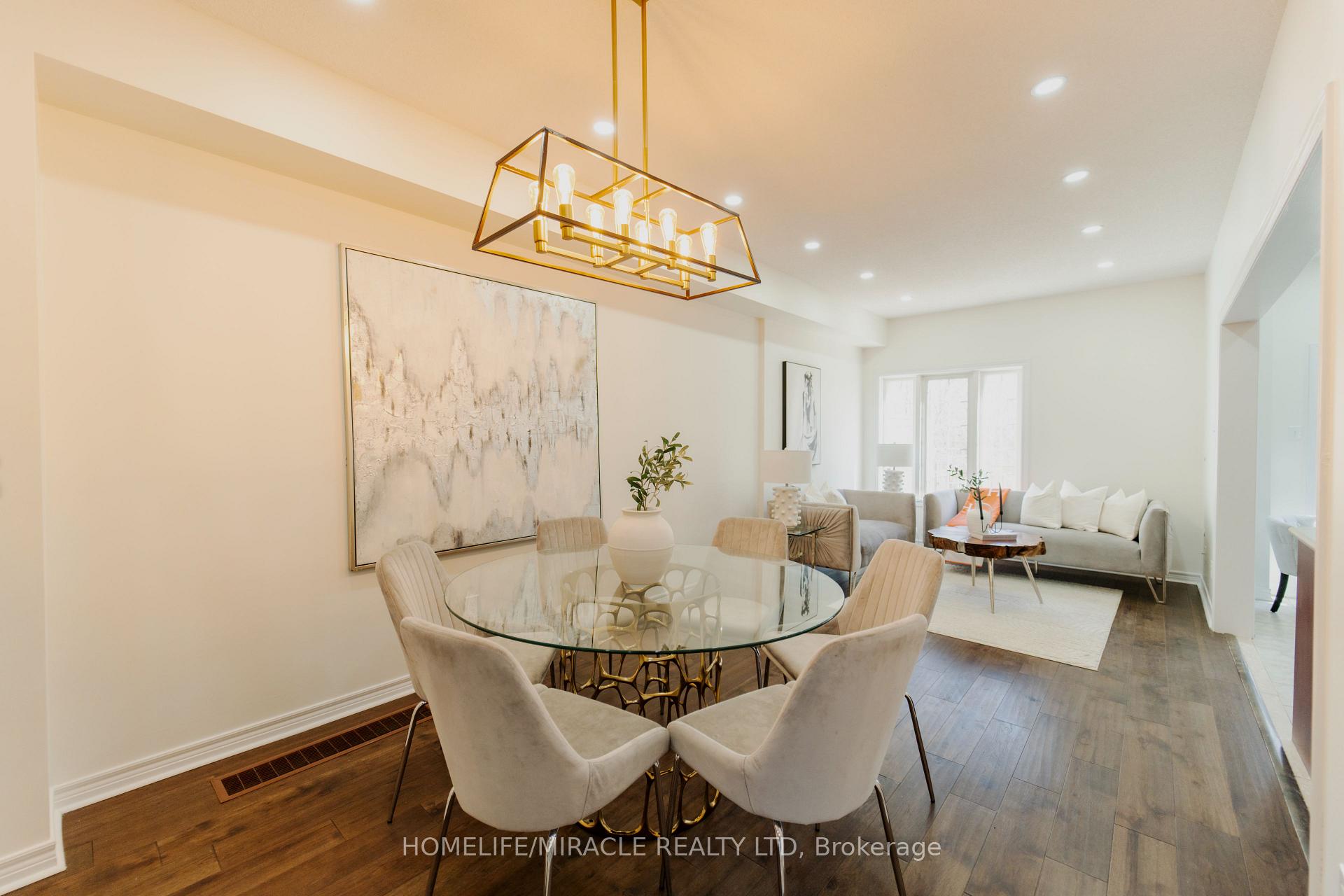 Photo 6 of 7 Taft Place, Clarington, Bowmanville — HOMEH
