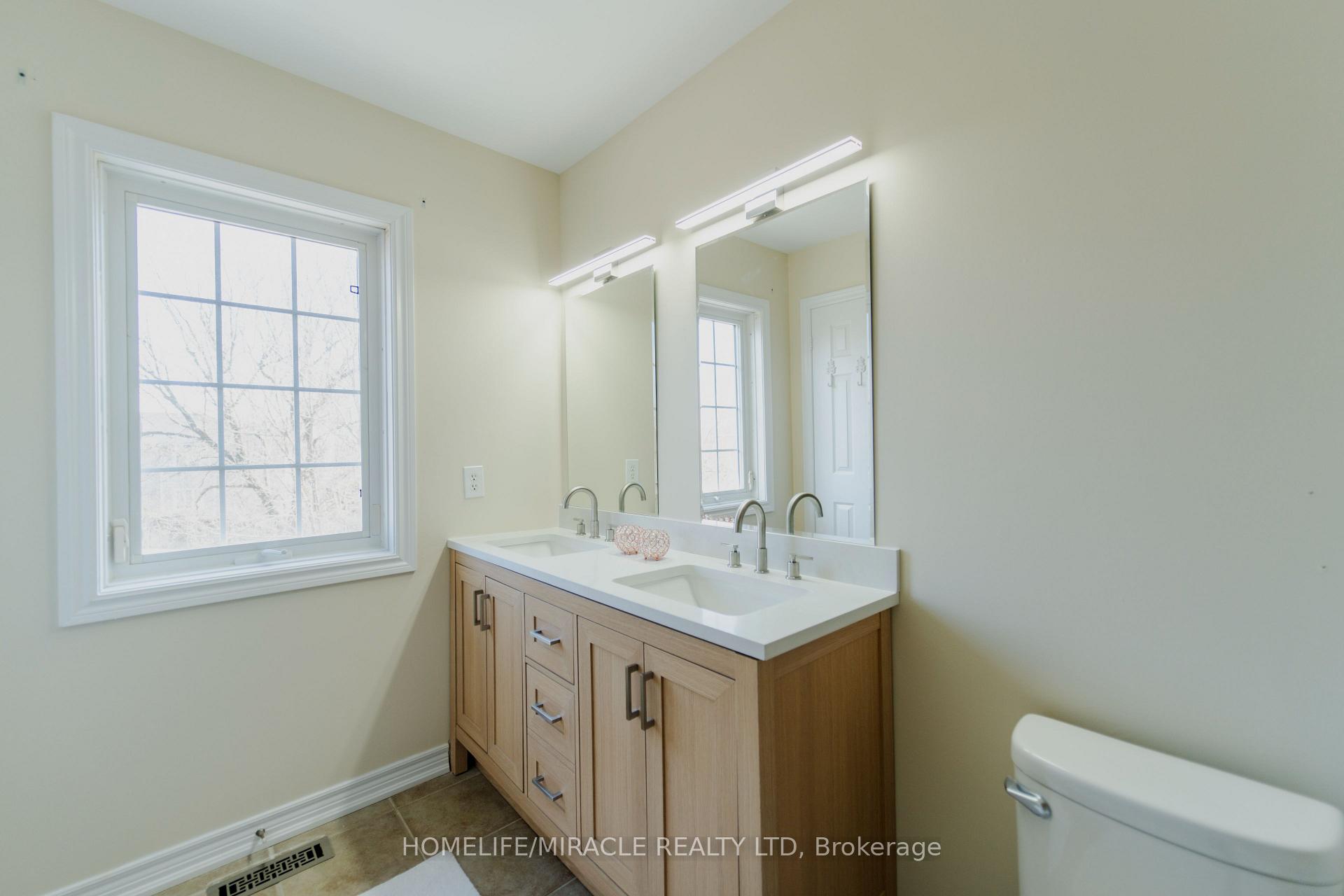 Photo 17 of 7 Taft Place, Clarington, Bowmanville — HOMEH
