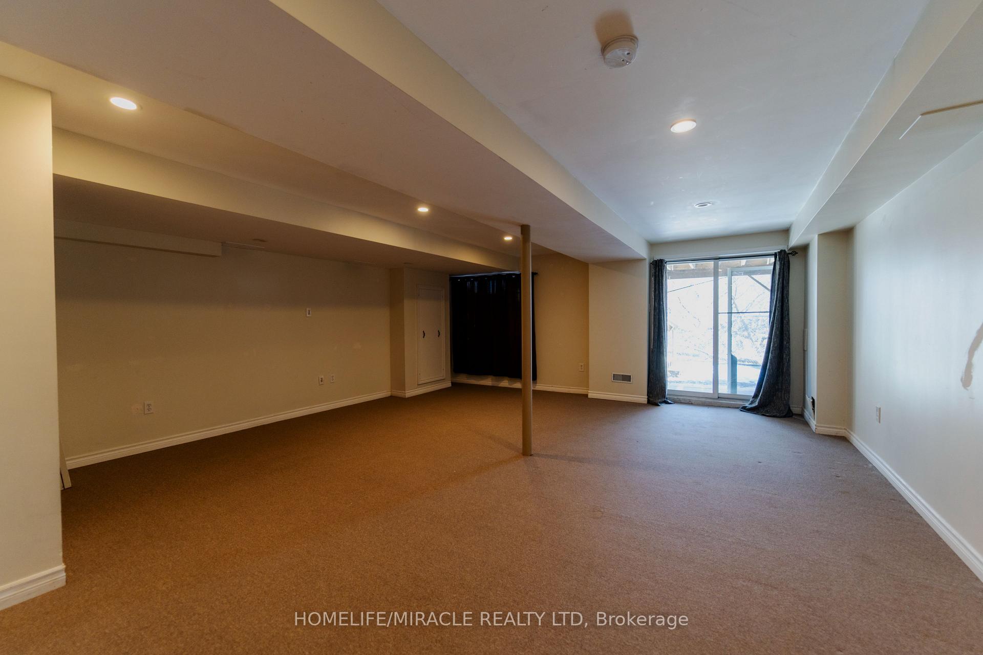 Photo 7 of 7 Taft Place, Clarington, Bowmanville — HOMEH