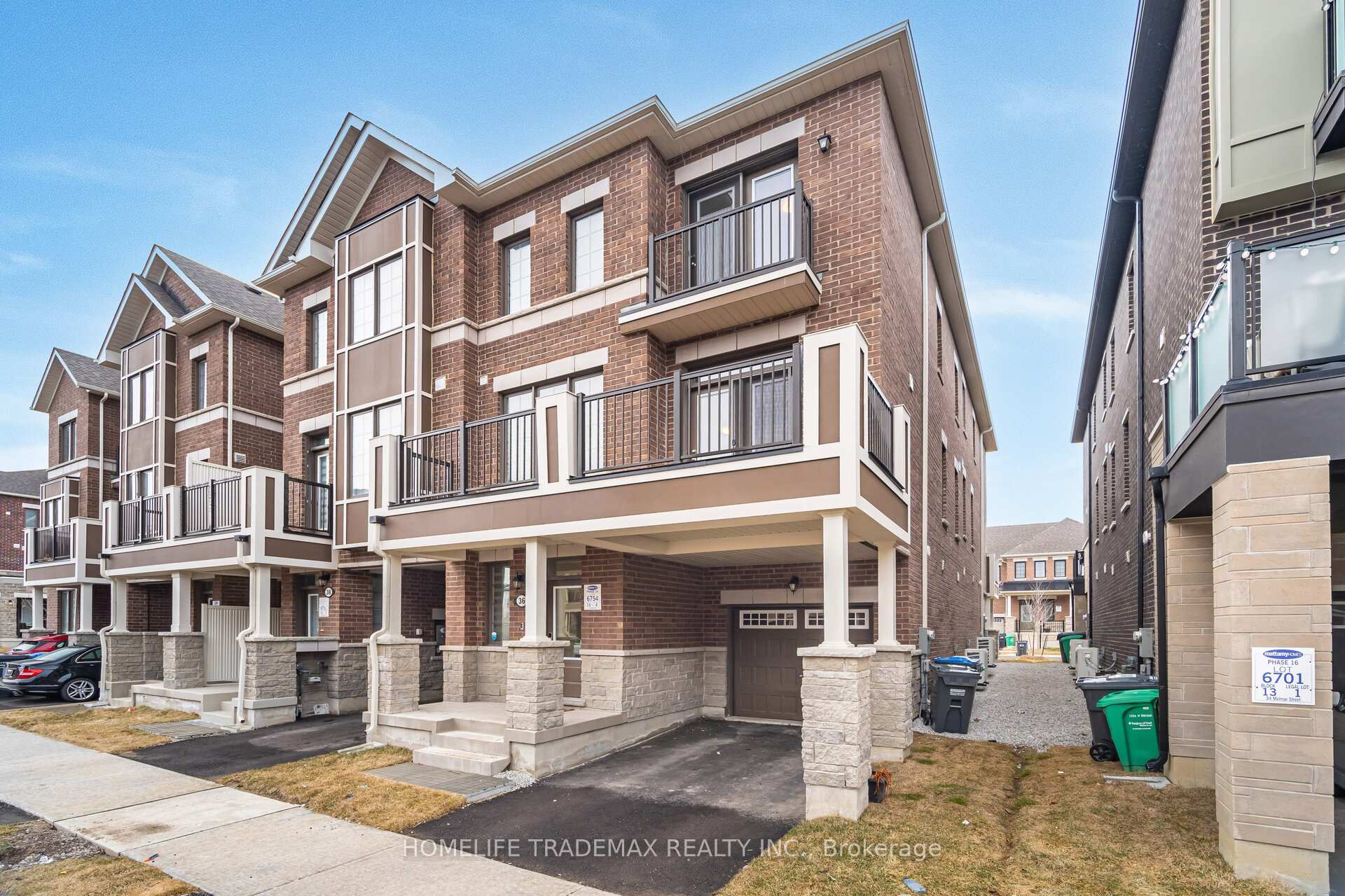 Photo 21 of 36 Melmar Street, Brampton, Northwest Brampton — HOMEH