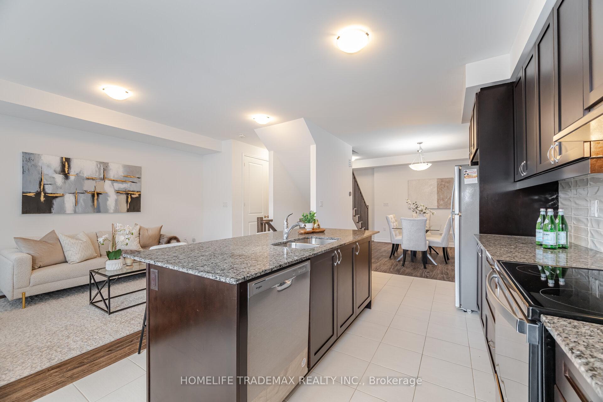 Photo 12 of 36 Melmar Street, Brampton, Northwest Brampton — HOMEH