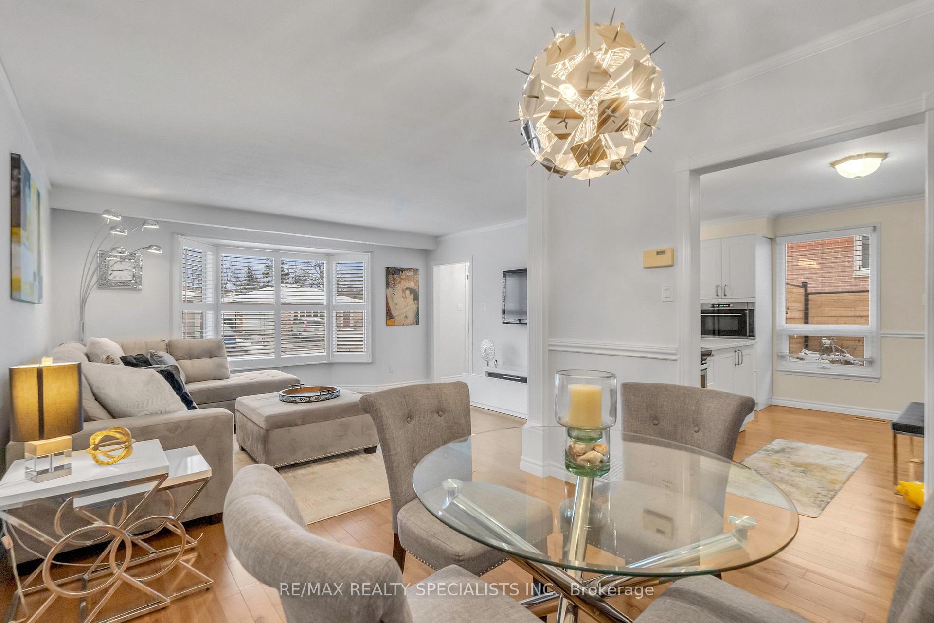 Photo 9 of 63 Lockton Crescent, Brampton, Brampton East — HOMEH