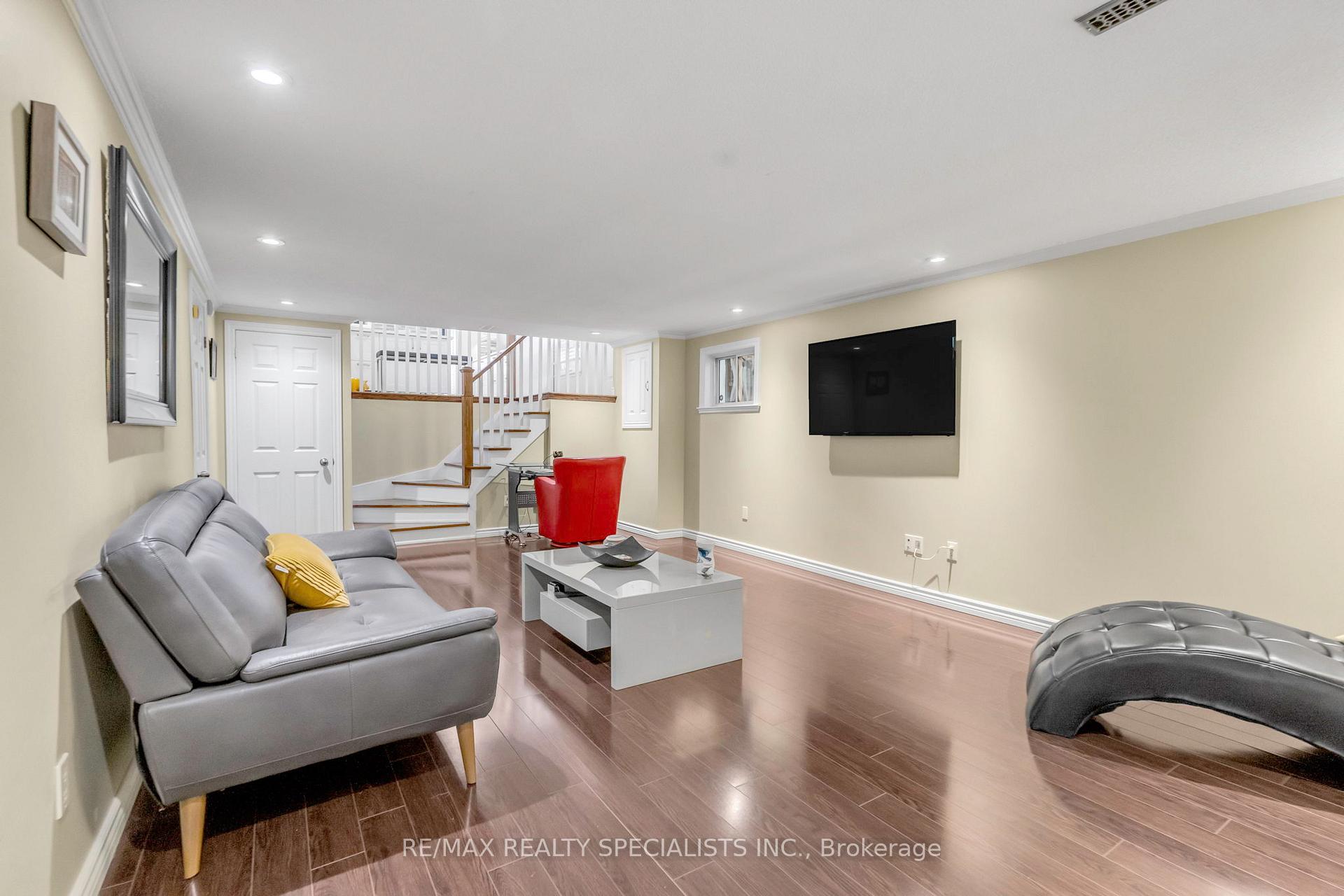 Photo 22 of 63 Lockton Crescent, Brampton, Brampton East — HOMEH