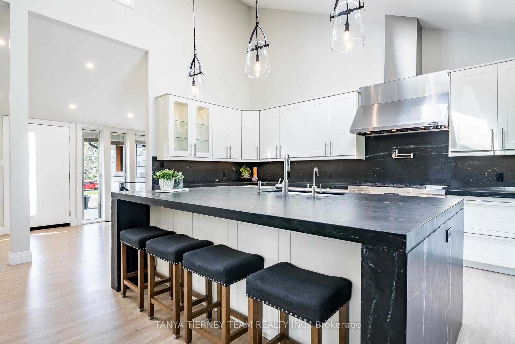 Photo 3 of 567 Fralicks Beach Road, Scugog, Rural Scugog — HOMEH