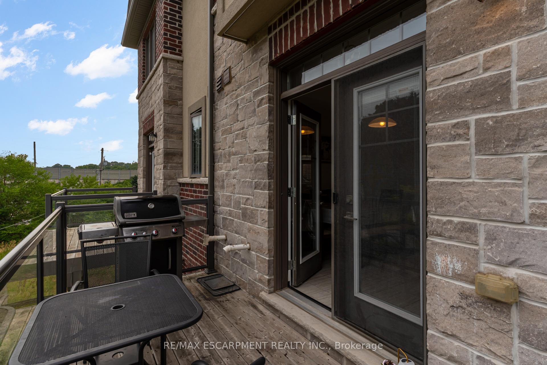 Photo 36 of 13 Pringle Lane, Hamilton, Ancaster — HOMEH