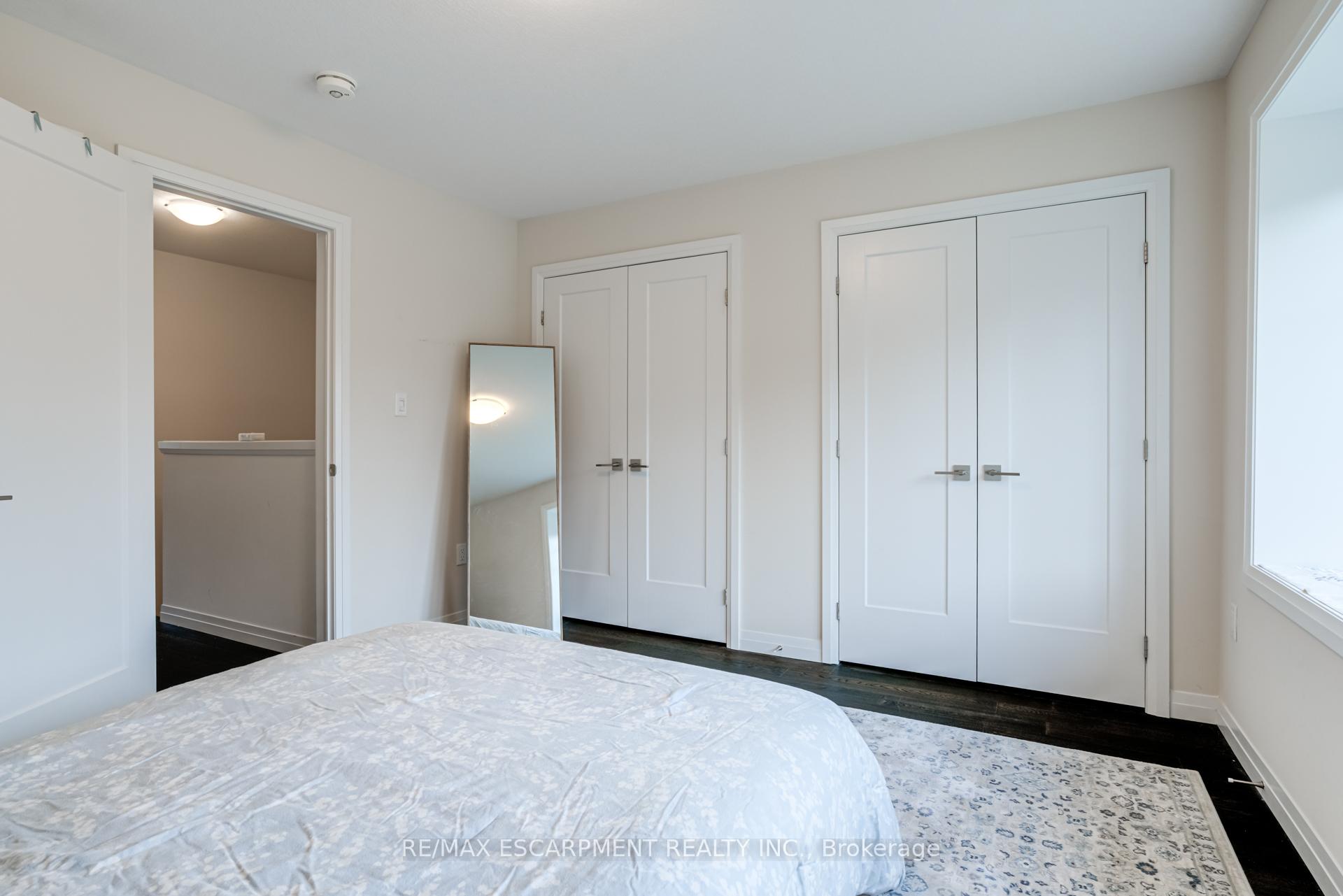 Photo 17 of 13 Pringle Lane, Hamilton, Ancaster — HOMEH
