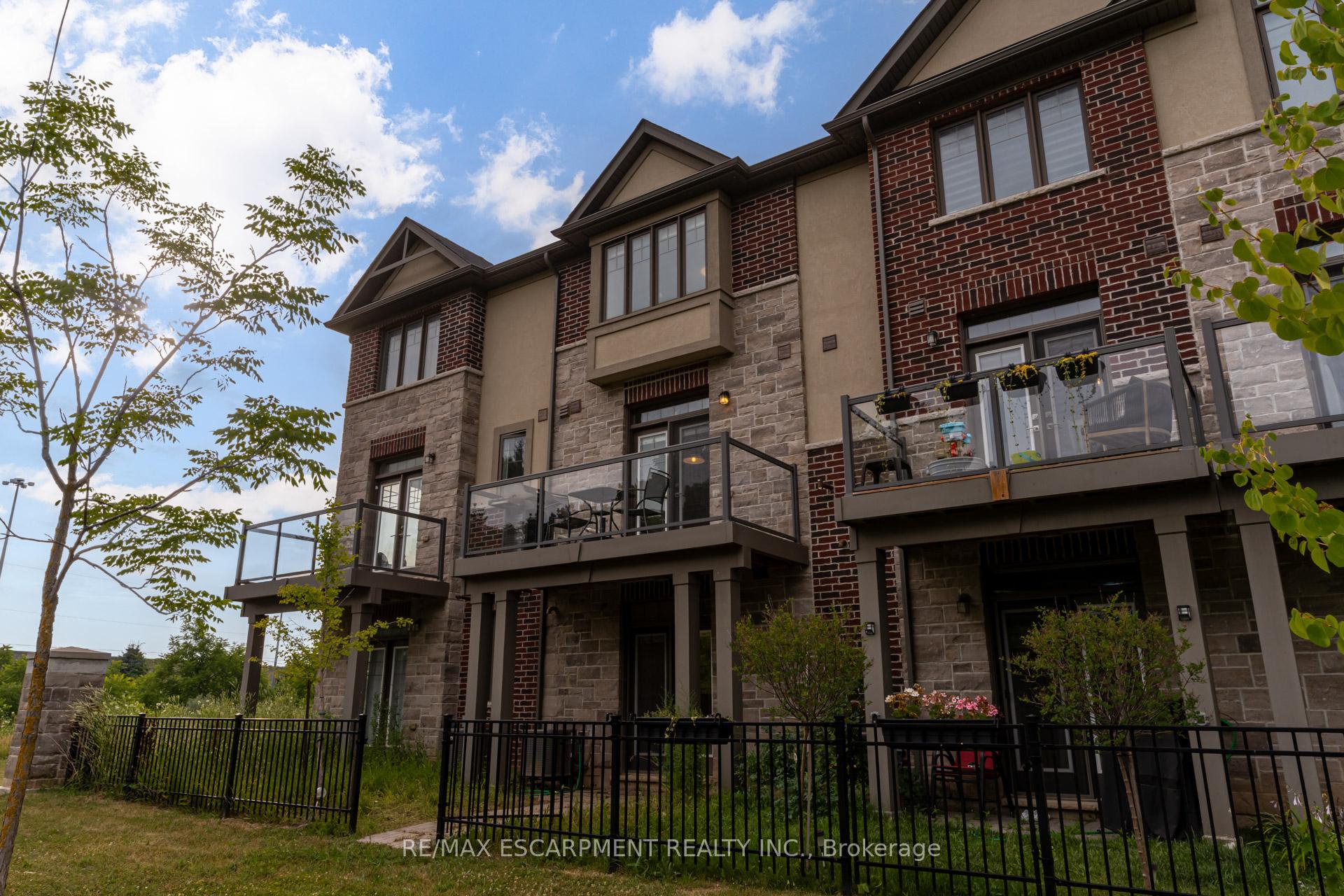 Photo 31 of 13 Pringle Lane, Hamilton, Ancaster — HOMEH