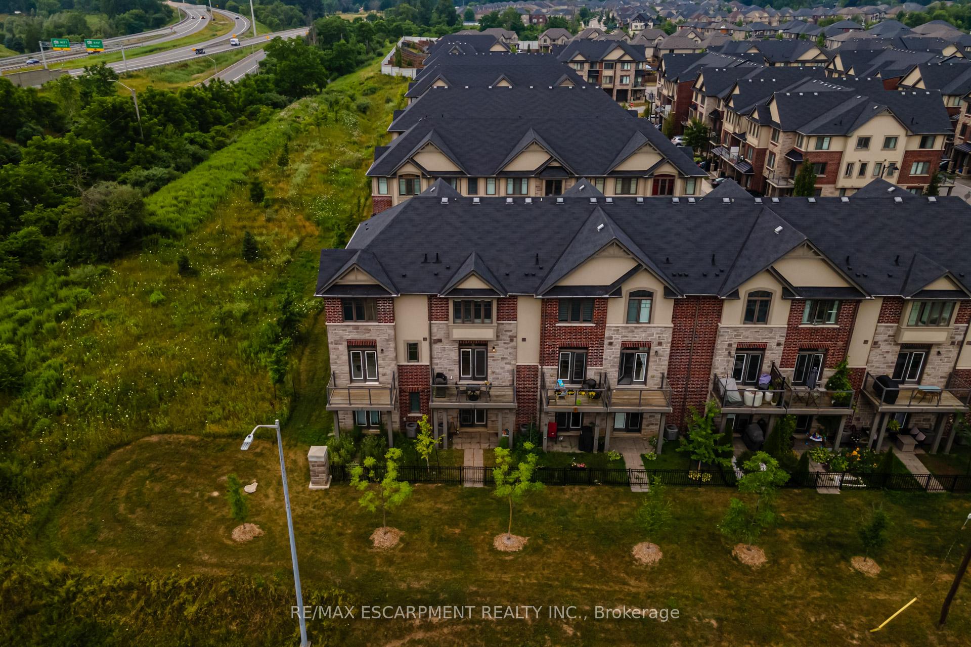 Photo 35 of 13 Pringle Lane, Hamilton, Ancaster — HOMEH