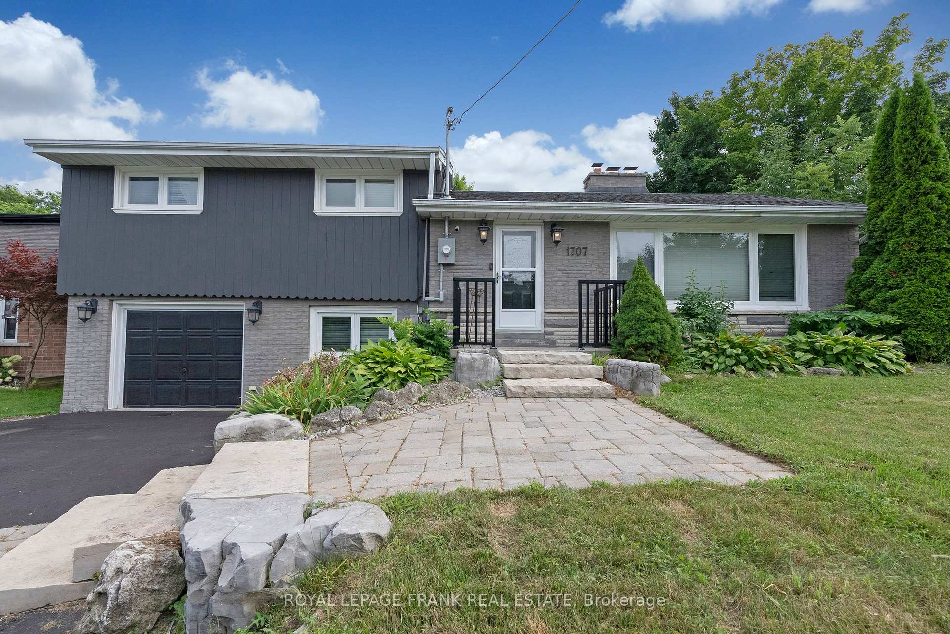 Photo 2 of 1707 Highway 2 Road, Clarington, Courtice — HOMEH