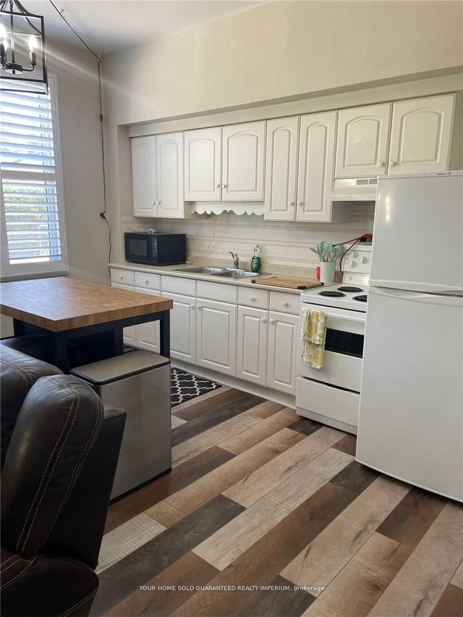 Front of Unit 4, 2906 Hwy 2 E