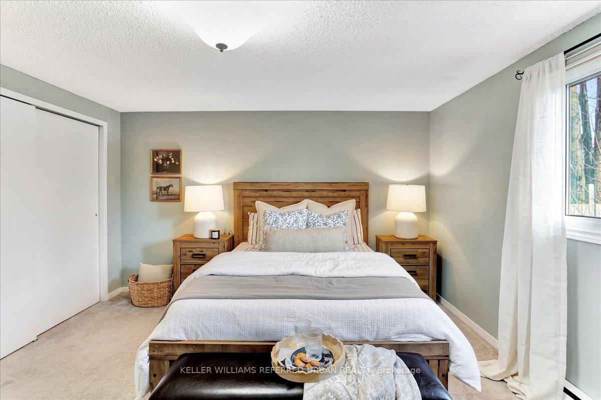 Photo 15 of 39 Doris Drive, Barrie, Allandale Heights — HOMEH