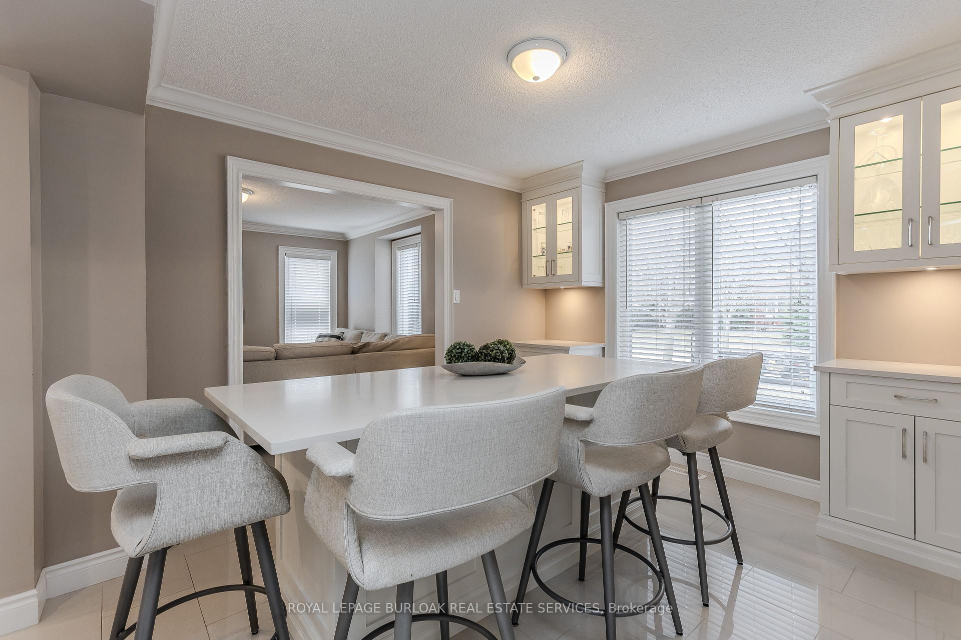 Photo 14 of 2 Heathfield Crescent, Hamilton, Waterdown — HOMEH