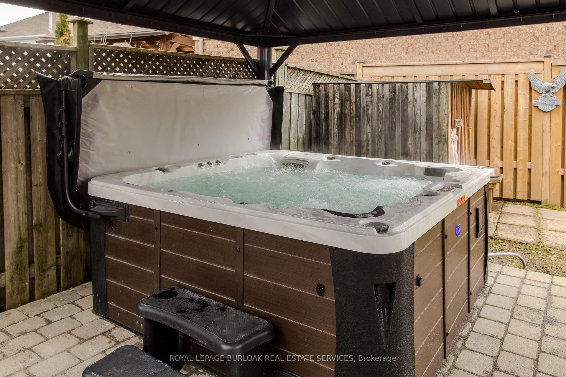 Photo 30 of 2 Heathfield Crescent, Hamilton, Waterdown — HOMEH