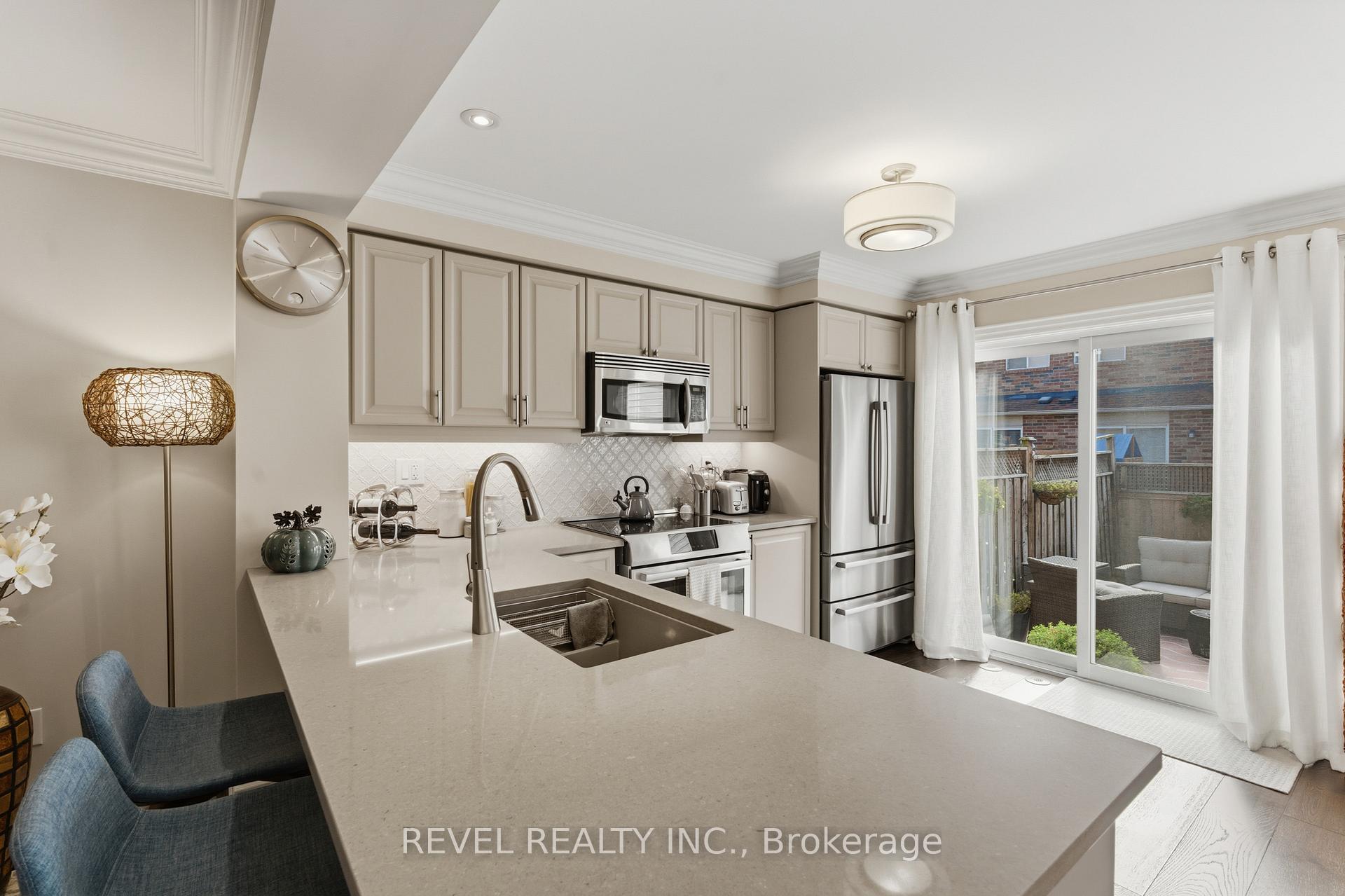 Photo 8 of 936 Burrows Gate, Milton, Coates — HOMEH